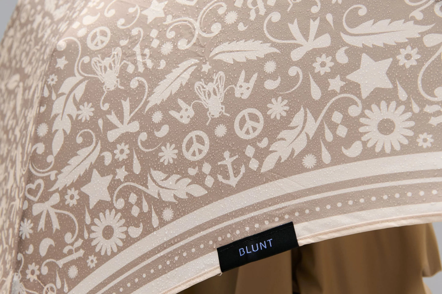 Blunt METRO S.E Umbrella (Karen Walker Filagree)
