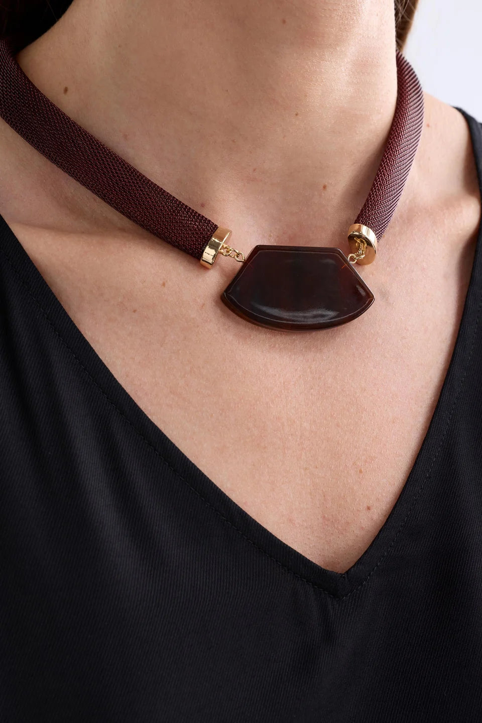 Helsin Necklace (Espresso)