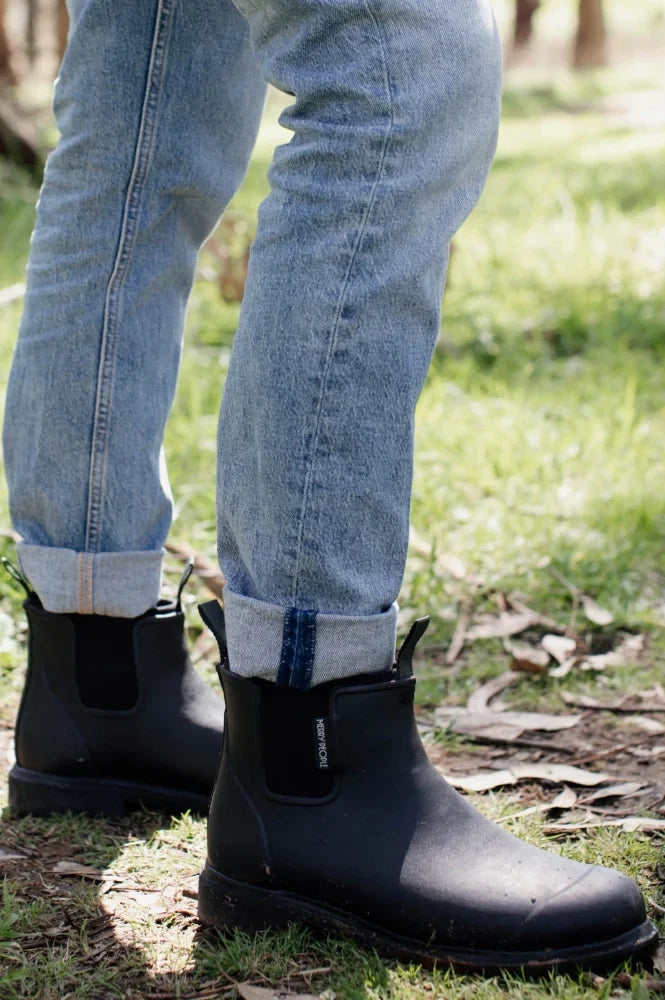 Bobbi Gumboot (Black/Black)