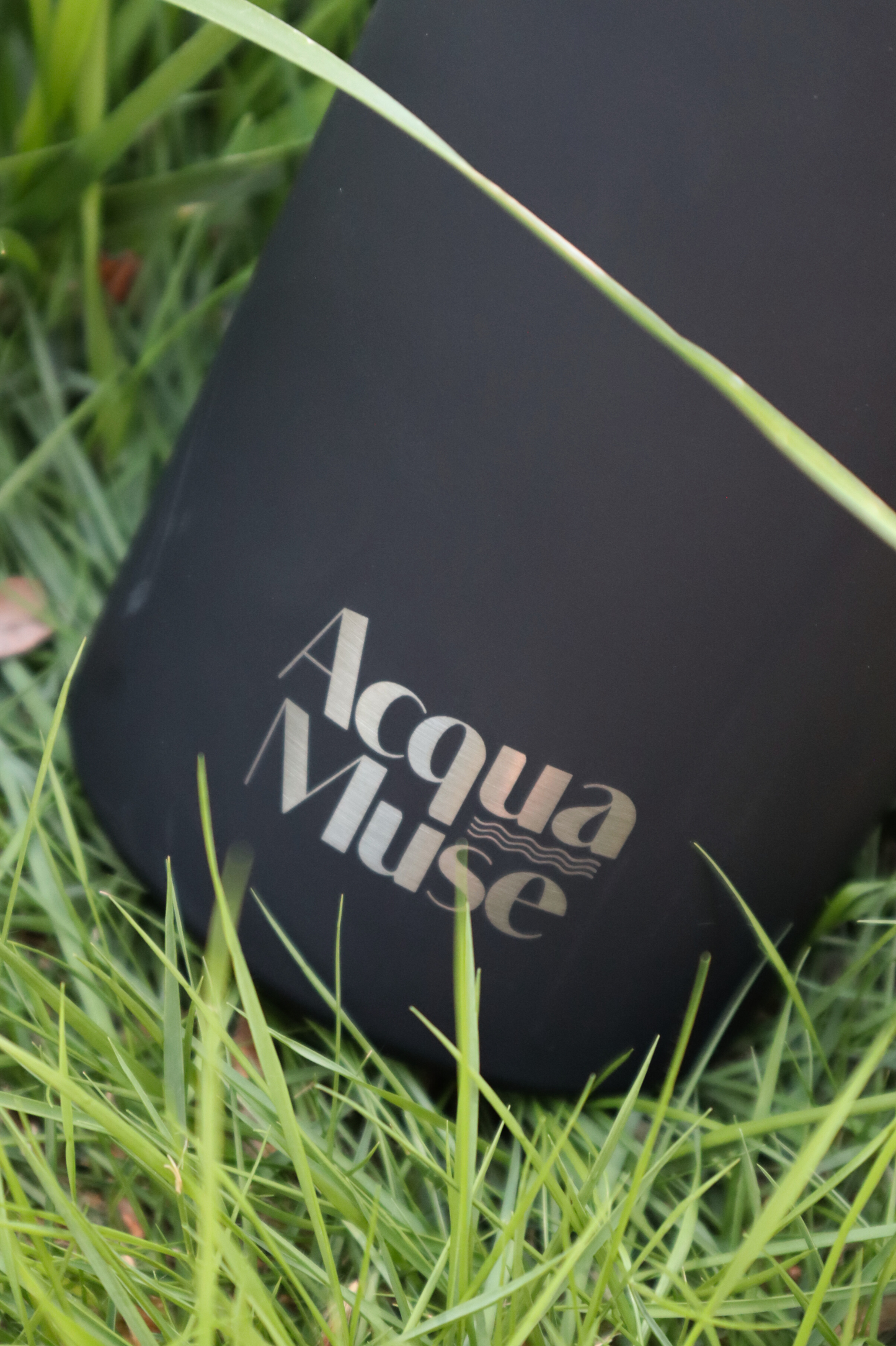Acqua 1L Bottle (Black/Brick)