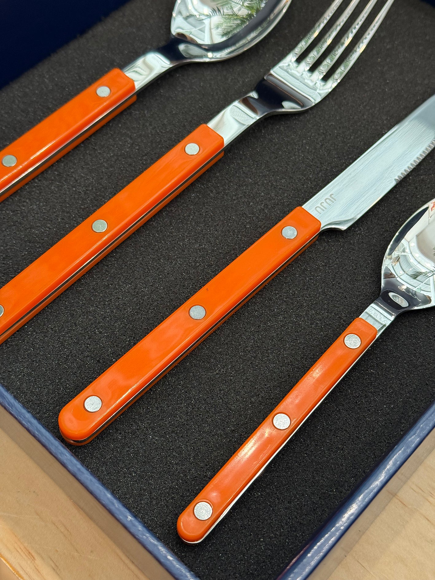 4pc Bistrot Cutlery Set (Fire)