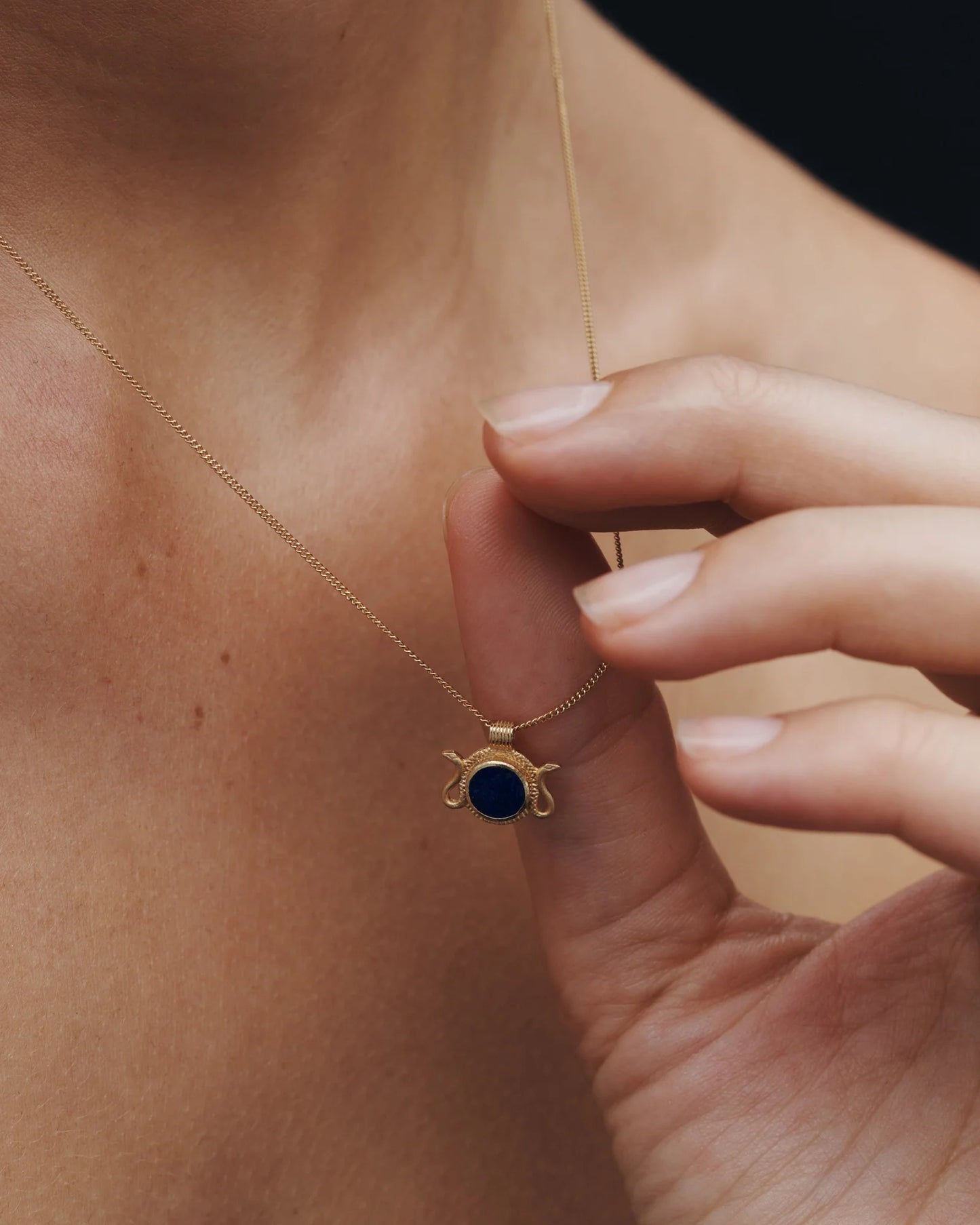 Naja Necklace (Gold)