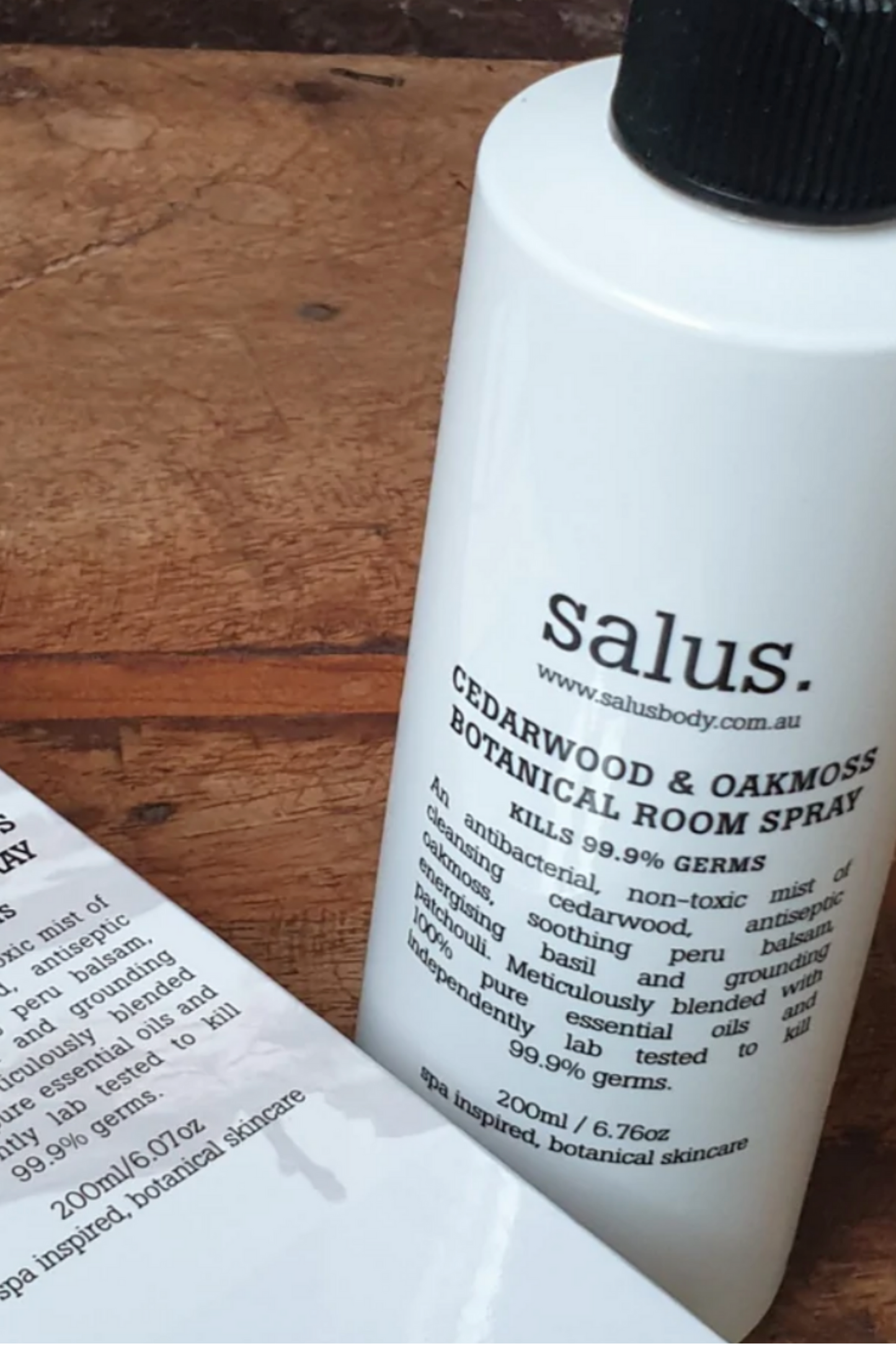 Botanical Room Spray (200ml) Cedarwood & Oakmoss