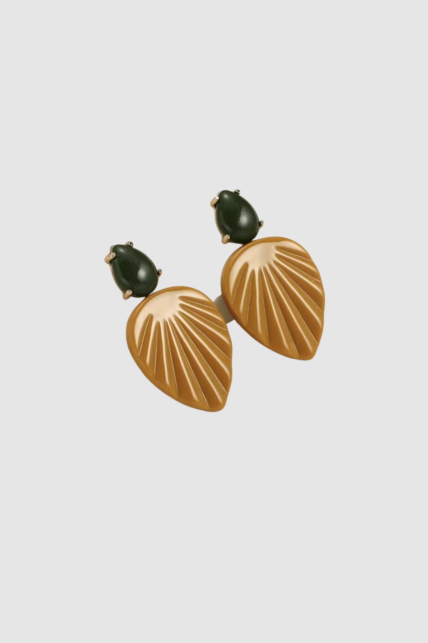 Leaf Dangle Earrings (Must/Grn)