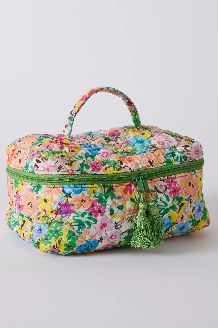 Alfresco Quilted Toiletry Case