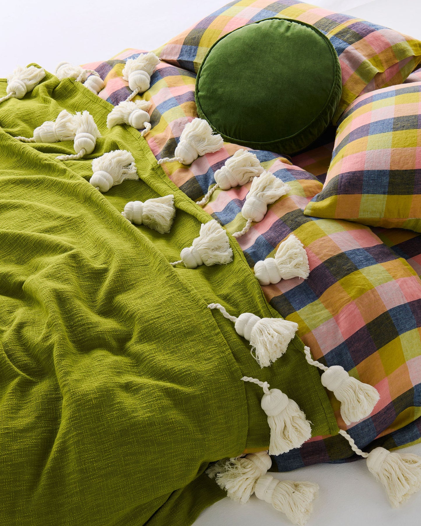 Sicilian Cannoli TasselThrow