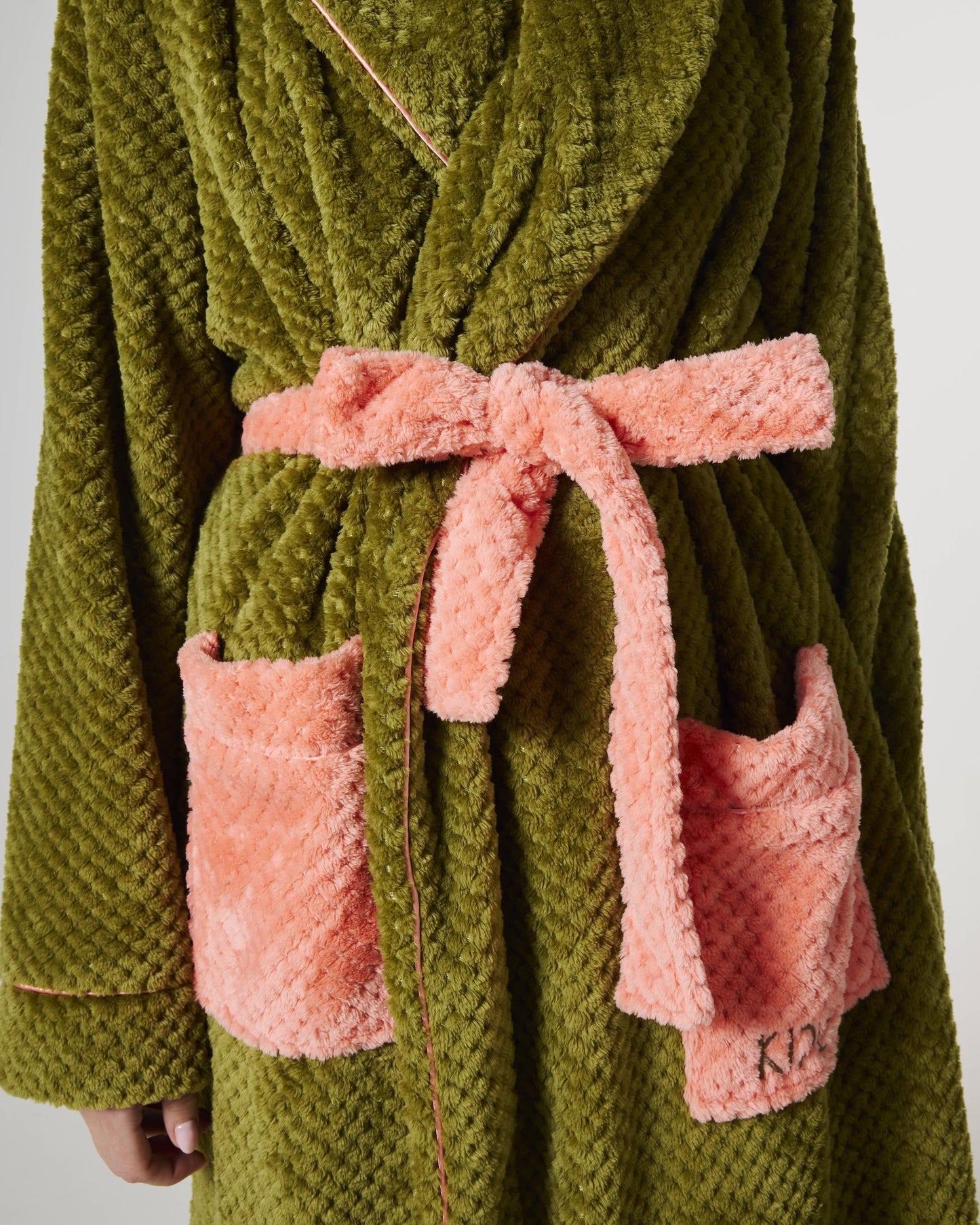 Cosy Robe (Avocado Toast)