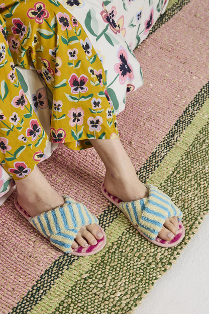 Sherpa Slippers (Sunny Granita)