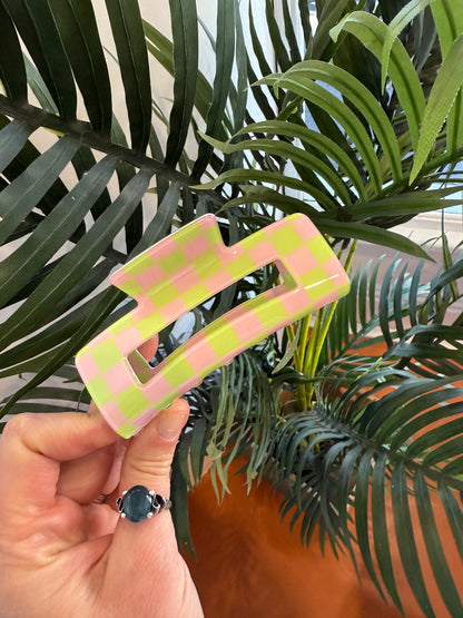 Check Hair Claw Lrg (Grn/Pink)