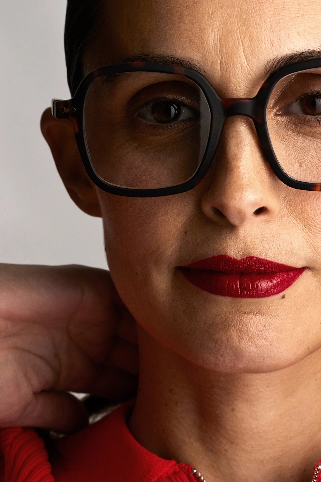 SHAPE #O Reading Glasses (Tort)