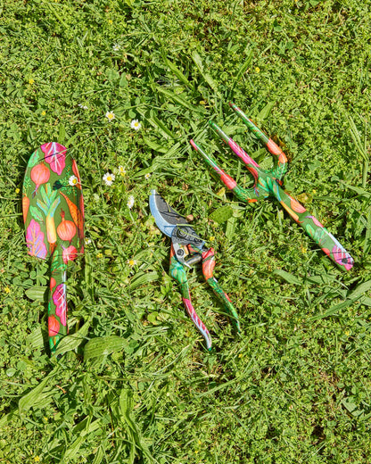 Veggie Soup Garden Tools and Gloves Set