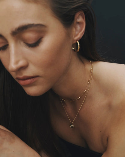 Reign Oval Necklace (Gold)