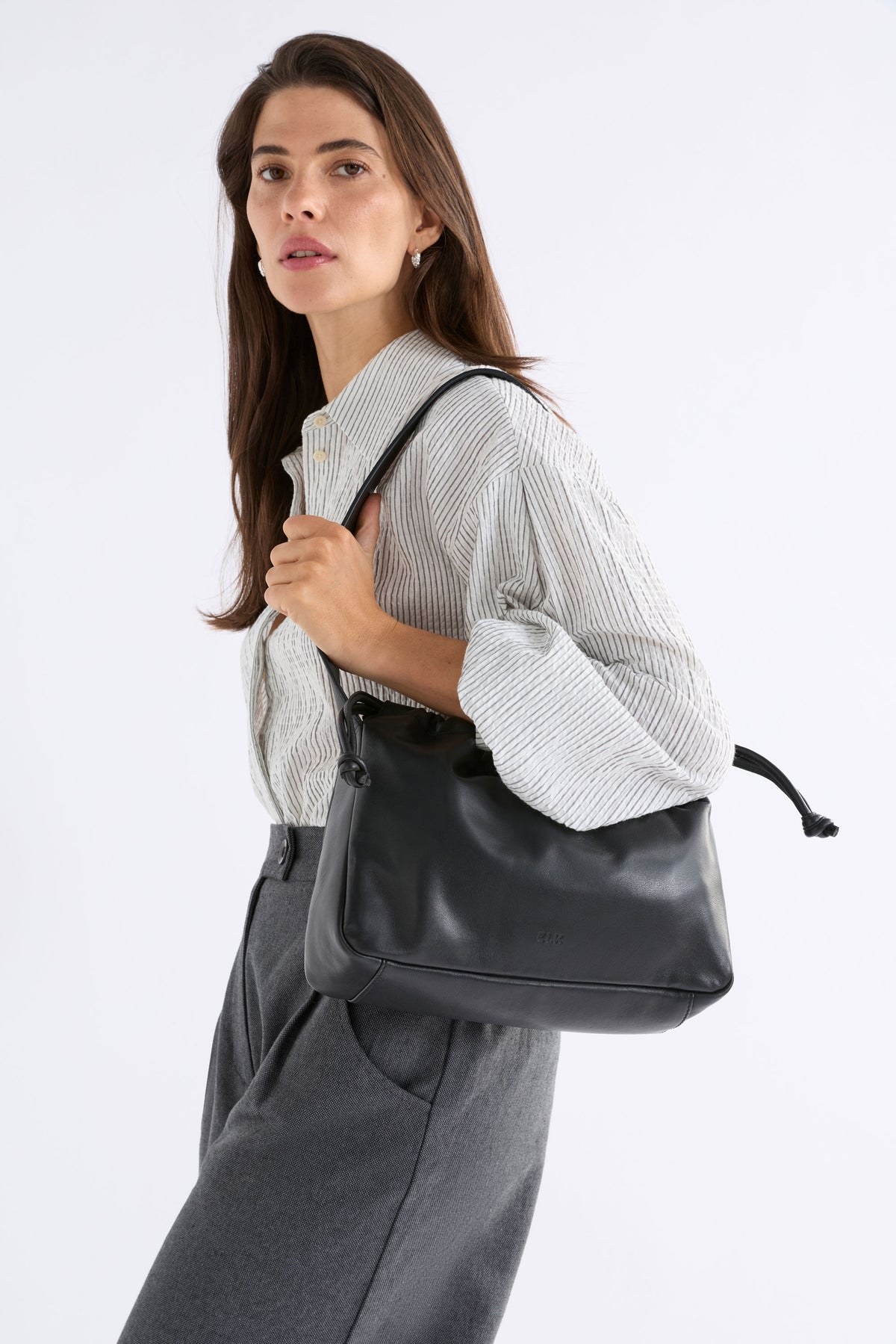 Apelle Shoulder Bag (Black)